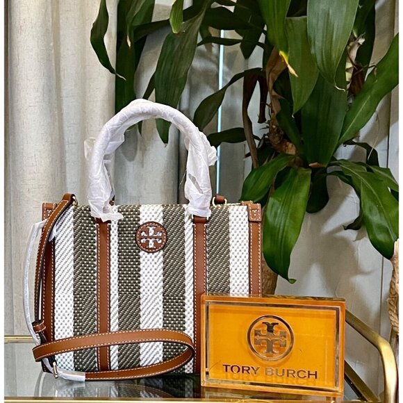 Tory Burch Handbags - 👛 NWT!!! AUTHENTIC TORY BURCH BLAKE STRIPED CANVAS TOTE 👛
